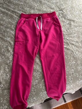 Figs Hot pink scrub pants with grey drawstring